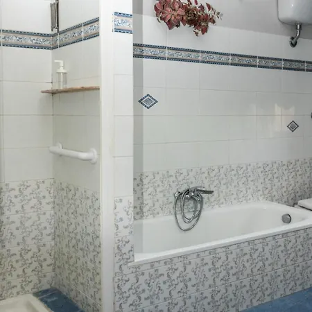 La Casa Di Paola Homestay *