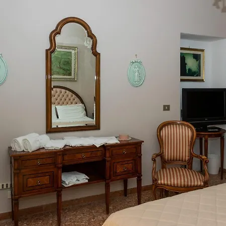 La Casa Di Paola Homestay *